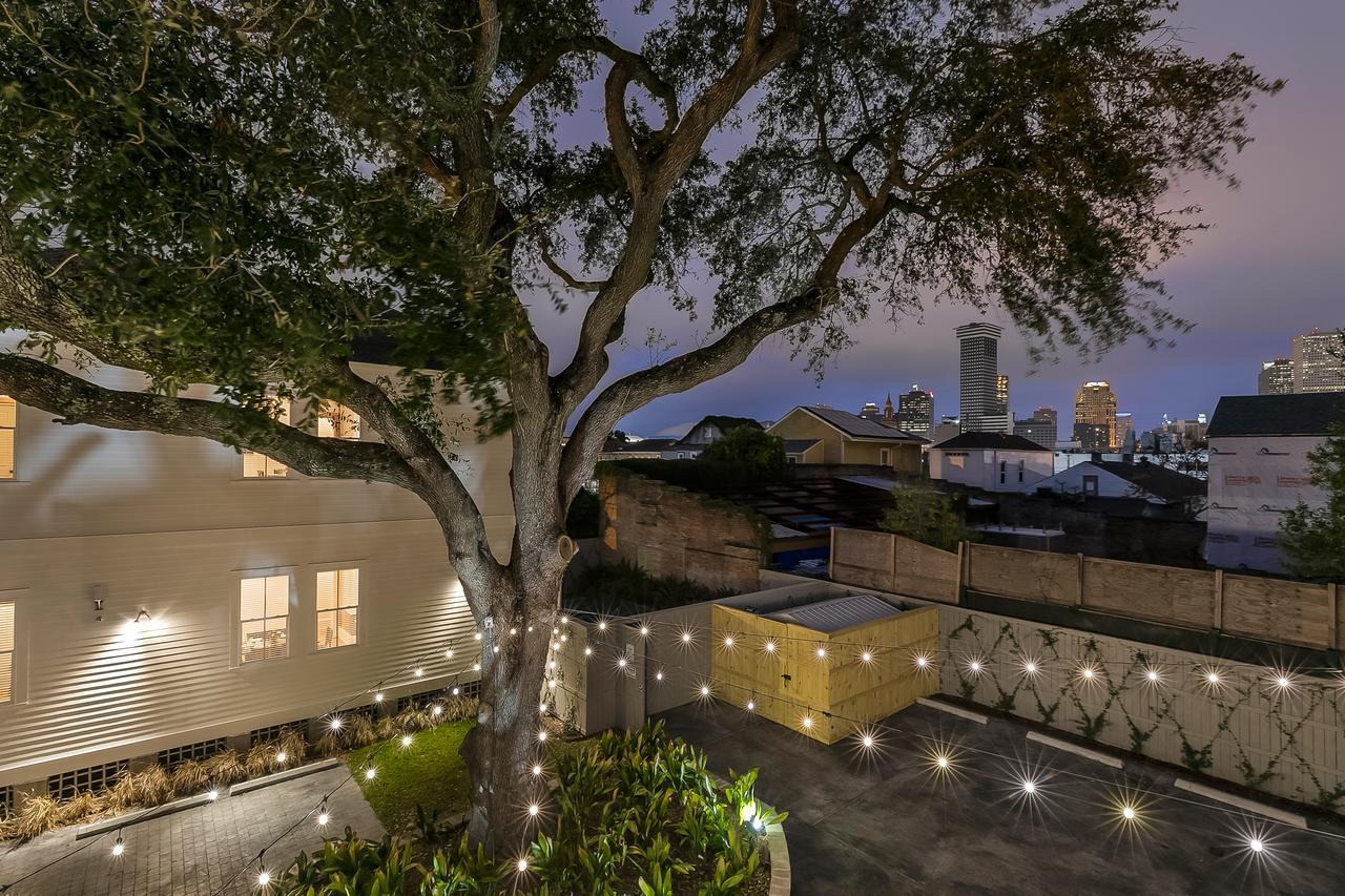 Modern 2BR on Carondelet by Hosteeva Lejlighed New Orleans Eksteriør billede