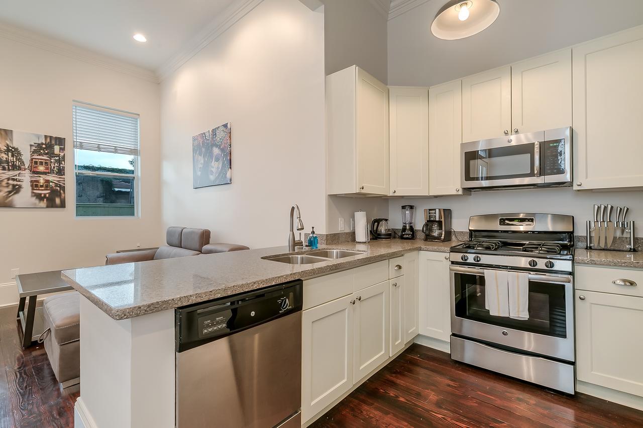 Modern 2BR on Carondelet by Hosteeva Lejlighed New Orleans Eksteriør billede